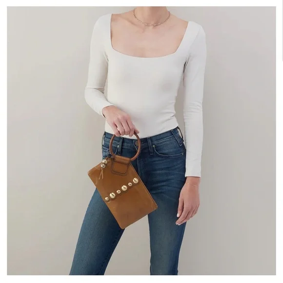 Hobo Sable Wristlet - Picture 2 of 4